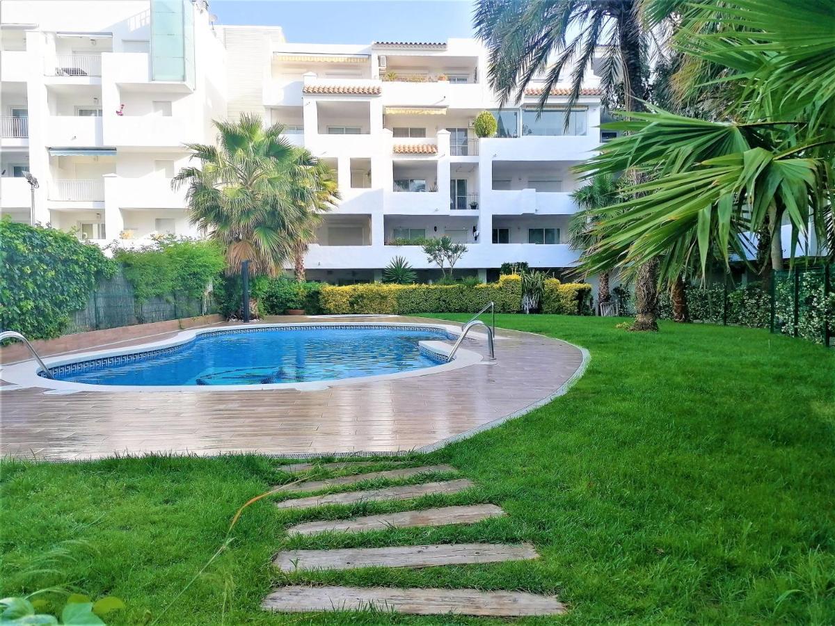 Global Immo 3330 Royal Marina I Tramuntana 4-10 Apartman Roses Kültér fotó