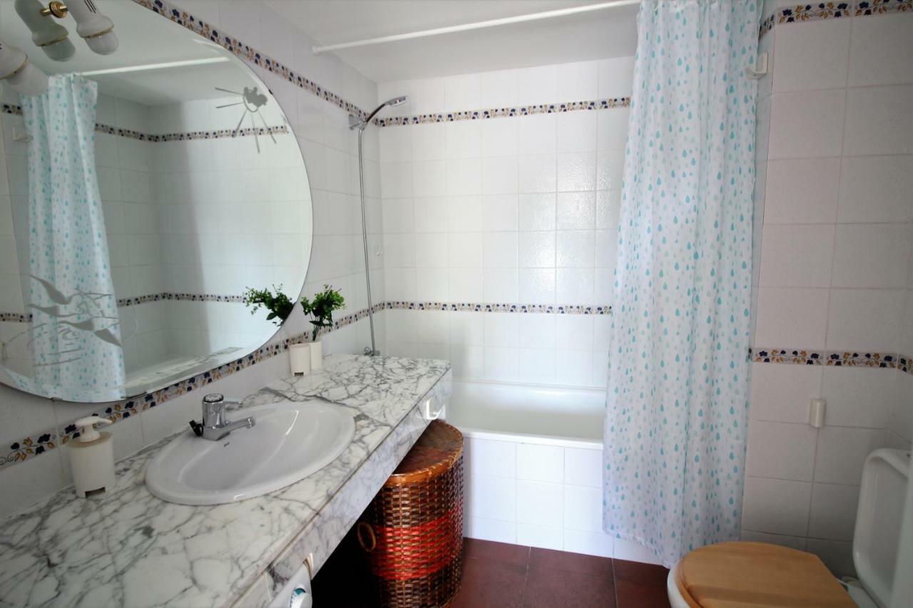 Global Immo 3330 Royal Marina I Tramuntana 4-10 Apartman Roses Kültér fotó